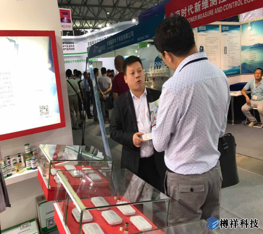 CATO工作人員以飽滿的熱情，為前來的客戶進(jìn)行詳細(xì)的講解