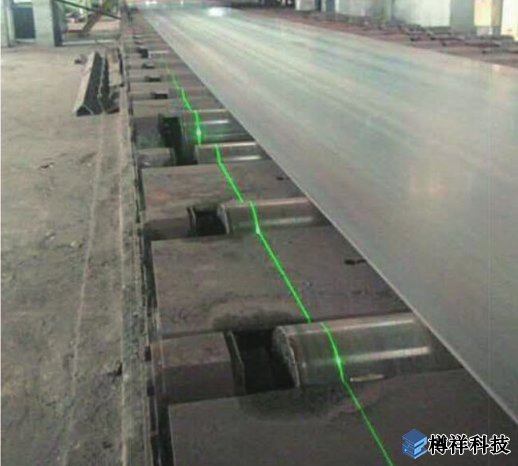 激光劃線儀現(xiàn)場實(shí)拍圖
